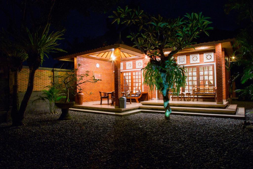 Ari La Homestay Ubud  Bagian luar foto
