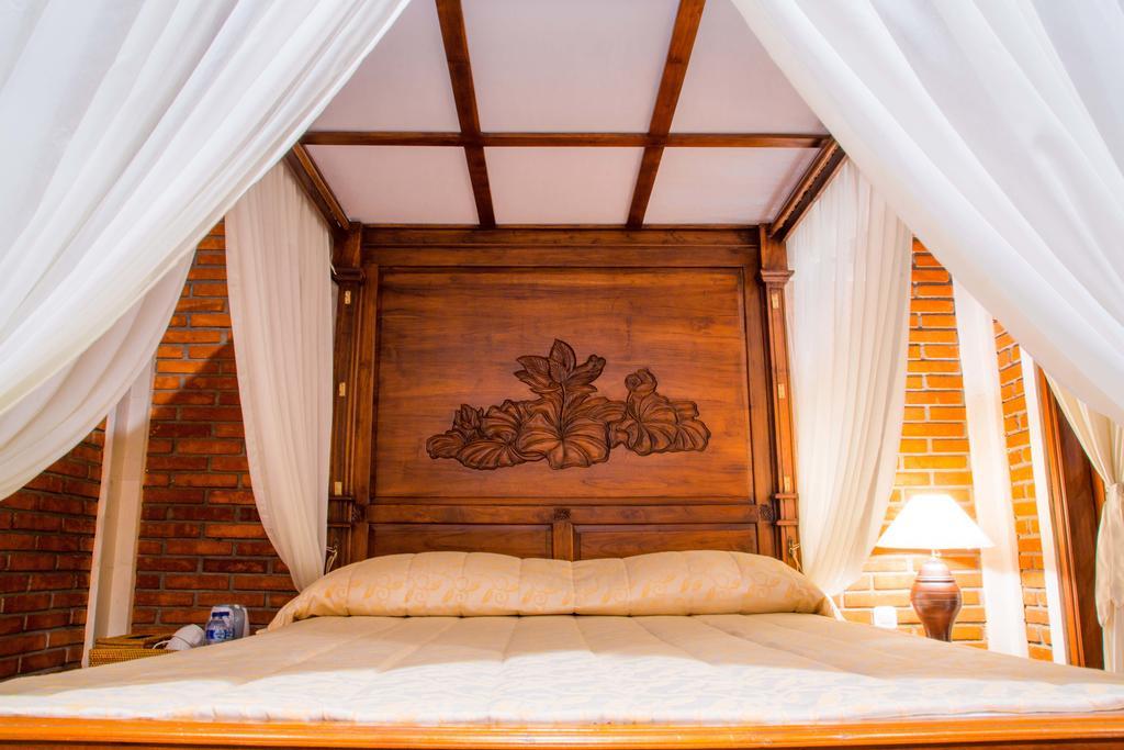 Ari La Homestay Ubud  Bagian luar foto